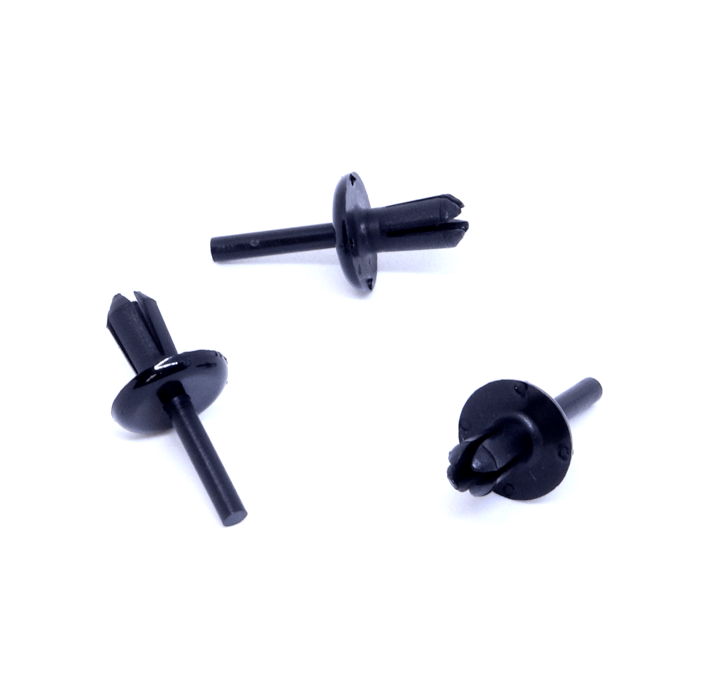 C216 - Push Type Retainer Volvo