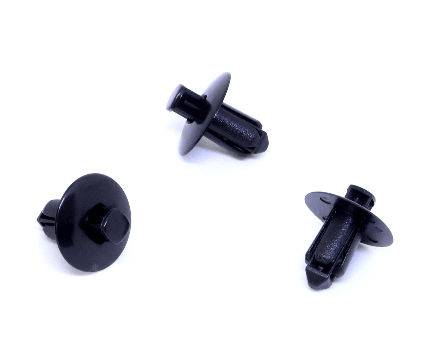 C118 - Push Type Retainer Nissan