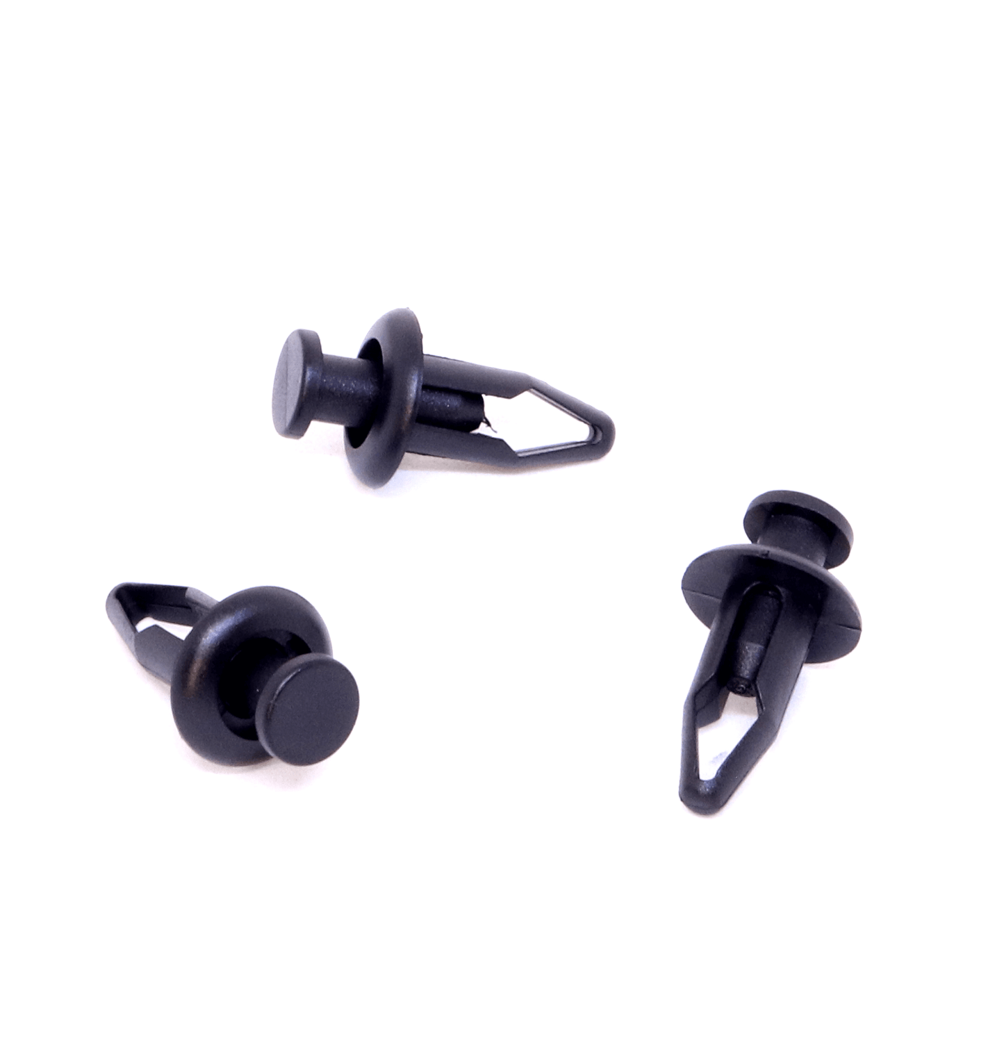 C121 - Push Type Retainer Nissan