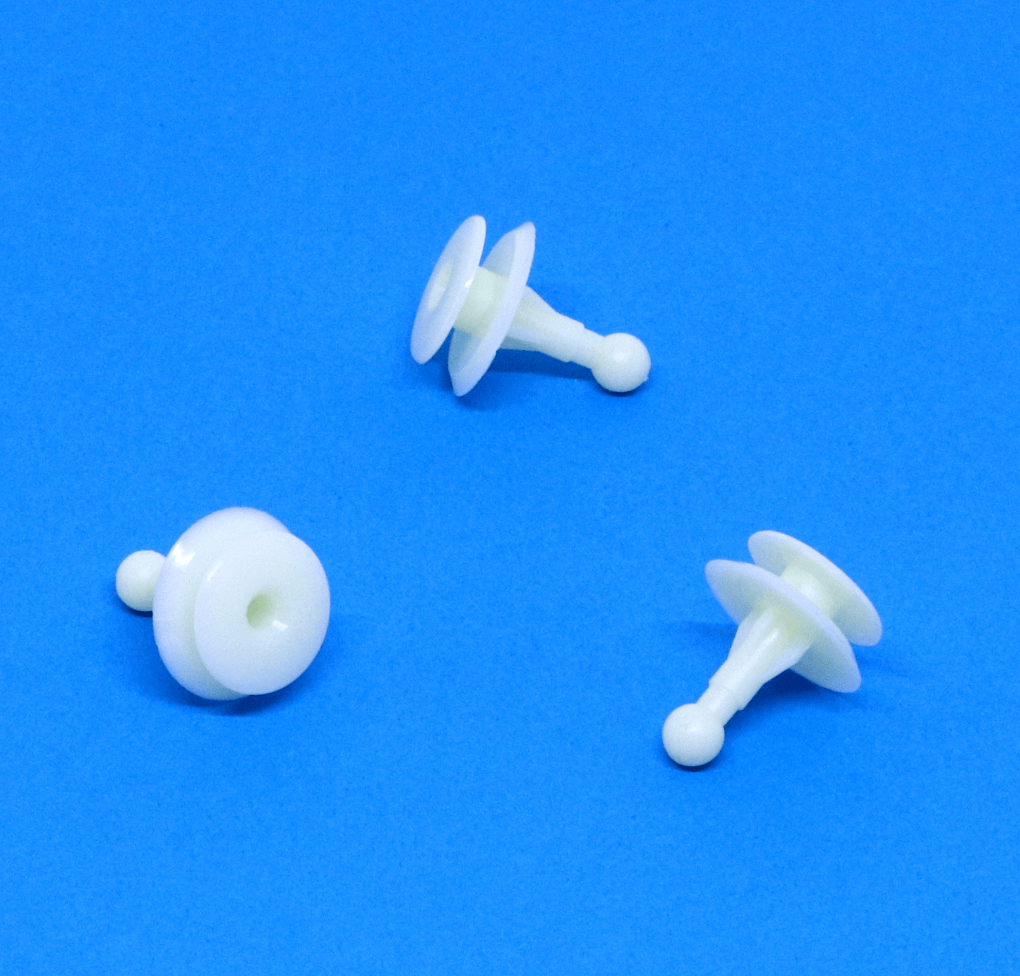 C13 - Male / Female Clip