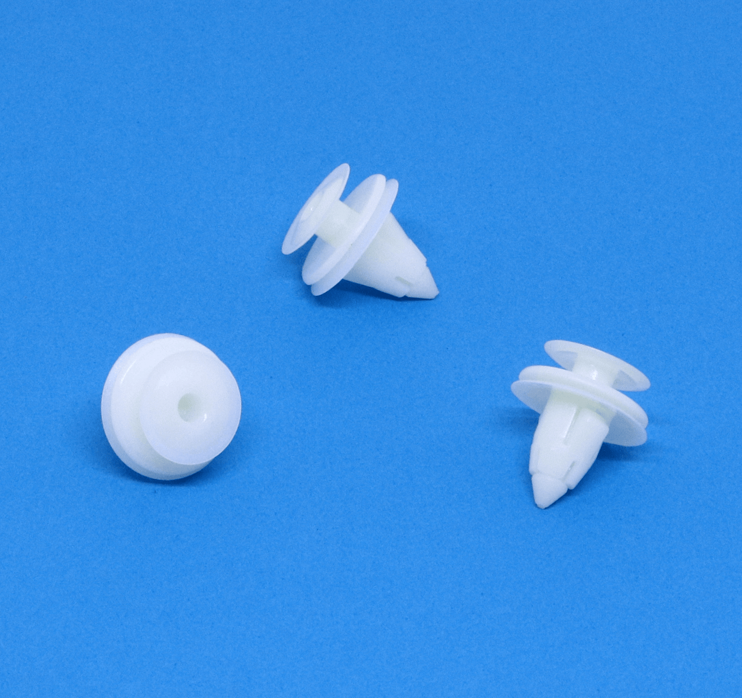 C275 - Trim / Moulding Nissan