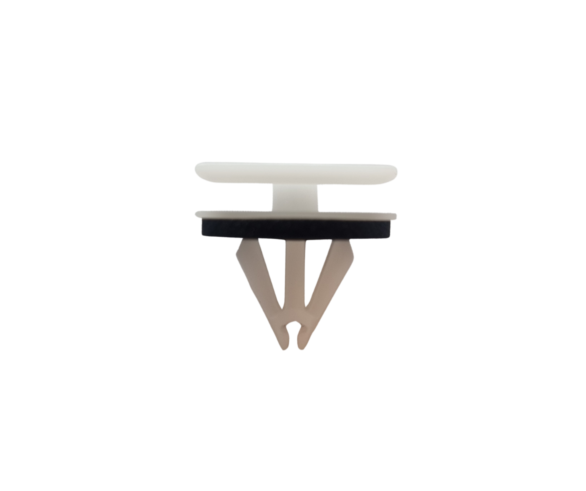 C3039 - Trim / Moulding Clip on Ford