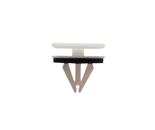 C3039 - Trim / Moulding Clip on Ford