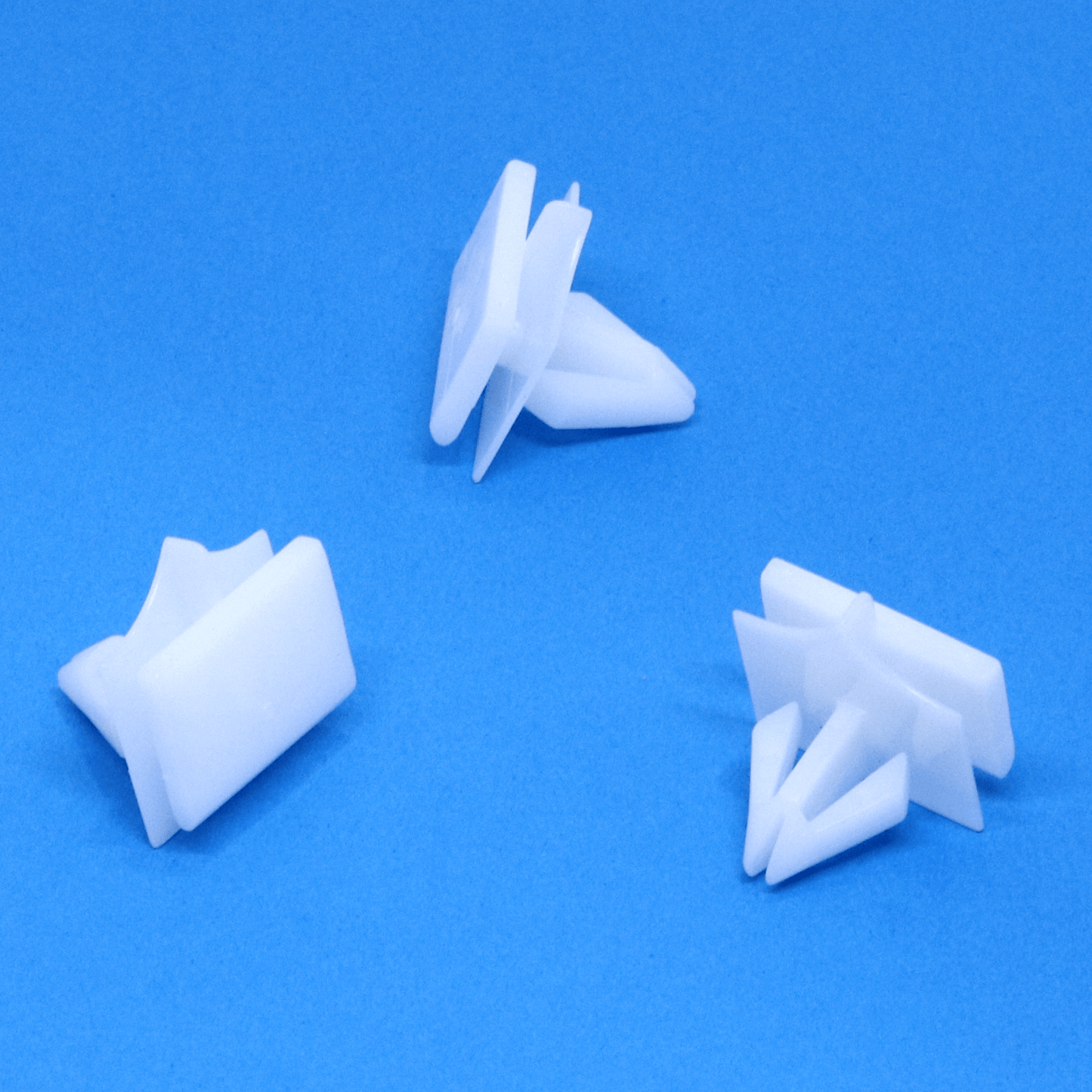 C336 - Trim / Moulding Clip for Rocker on GM, Chevrolet