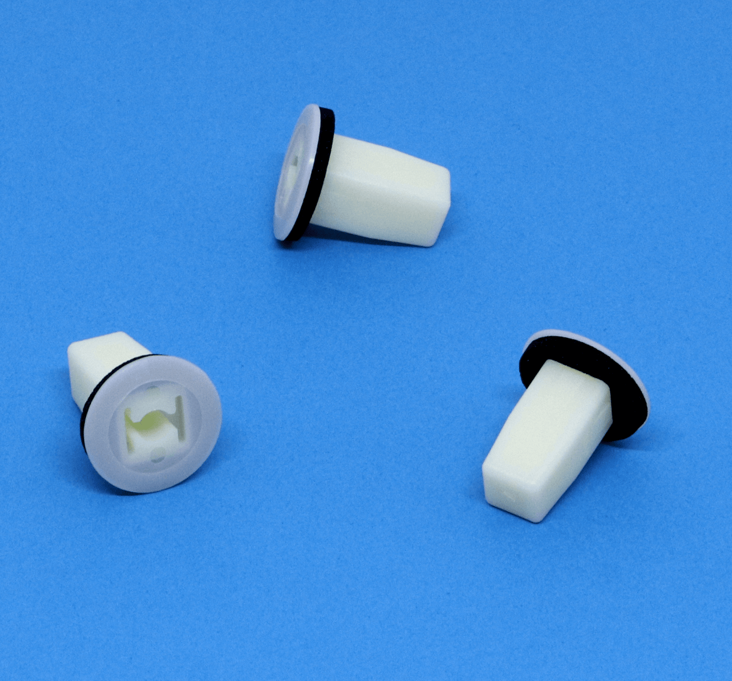 C75 - Screw Grommet Mitsubishi