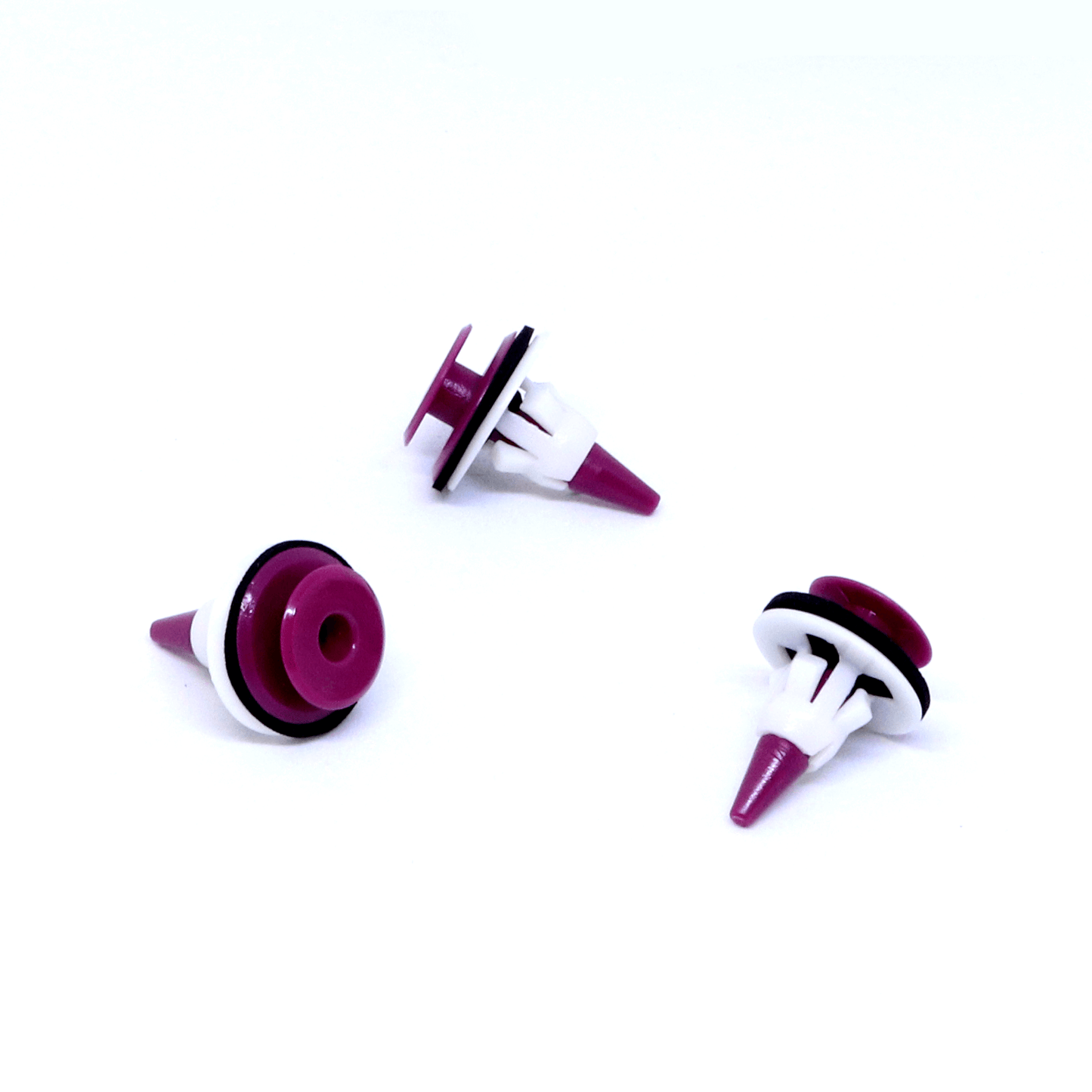 C1022 - Push Type Retainer Nissan